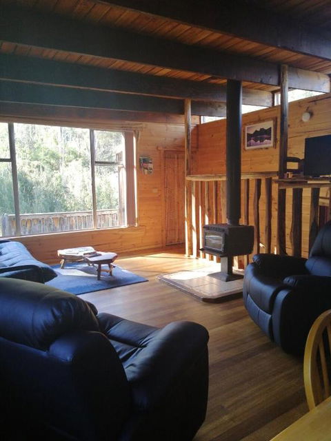 Minnow Cabins Lower Beulah - Mackay Tourism 0