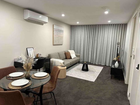 Modern Griffith Apartment - Mackay Tourism 2