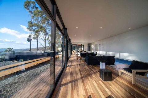 Mountain Top Snug, House Itas - Mackay Tourism 3