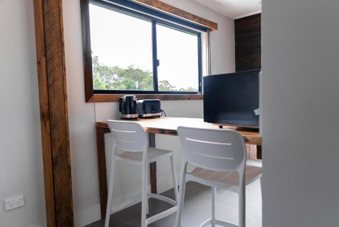Mount Mee Country Lodge - Mackay Tourism 1