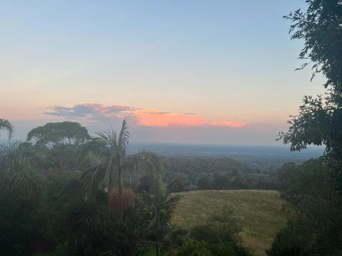 Mountain Hideaway Blue Mountains - Mackay Tourism 0