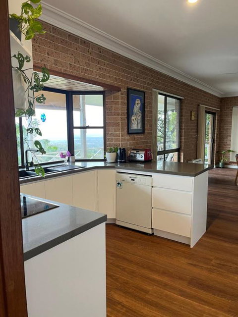 Mountain Hideaway Blue Mountains - Mackay Tourism 2