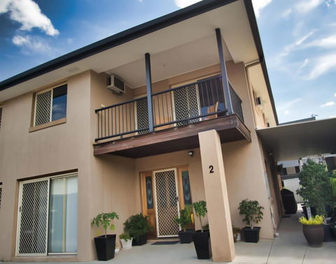 Mount Gravatt Guesthouse - Mackay Tourism 0