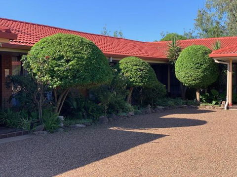 Muswellbrook Motor Inn - Mackay Tourism 3