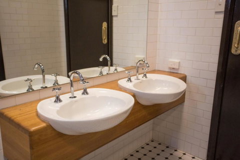 Nags Head Hotel - Mackay Tourism 3
