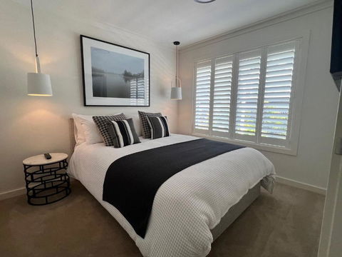 Narrandera Retreat - Mackay Tourism 1