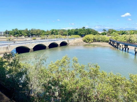 Nature Meets City On Mint - Mackay Tourism 3