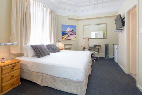 Neutral Bay Lodge - Mackay Tourism 0