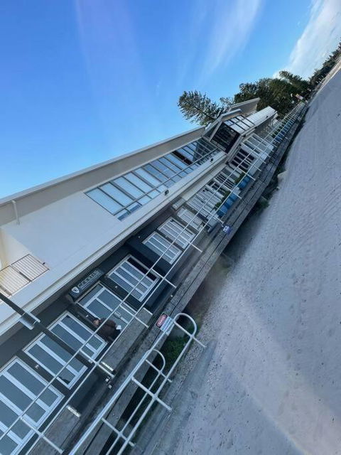 NEW Furnish, 3 Min SYD Airport, 1 Min Walk Beach - Mackay Tourism 1