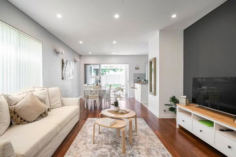 NEW Furnish, 3 Min SYD Airport, 1 Min Walk Beach - Mackay Tourism 3