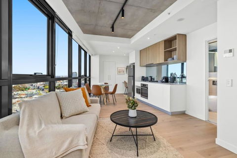 NEW Sensational Southbank Lux - Mackay Tourism 2