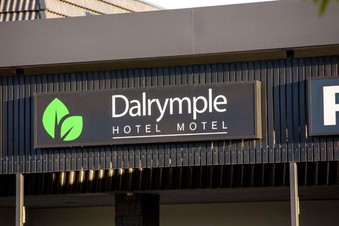Nightcap At Dalrymple Hotel - Mackay Tourism 1