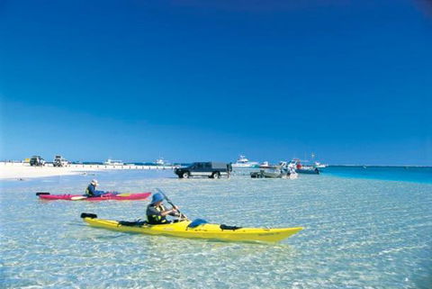 Ningaloo Club Backpackers - Mackay Tourism 2