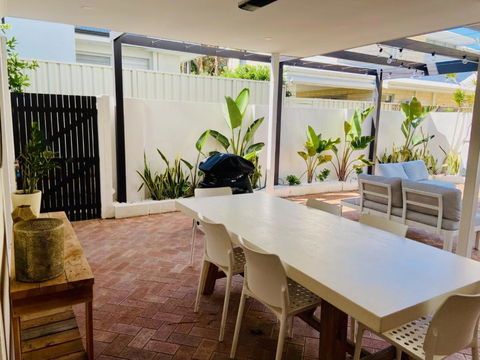 NOR214 - Northstead Coastal Charm - Mackay Tourism 1