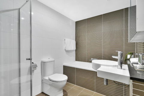 North Sydney Corporate Apartment MIL2251106 - Mackay Tourism 1