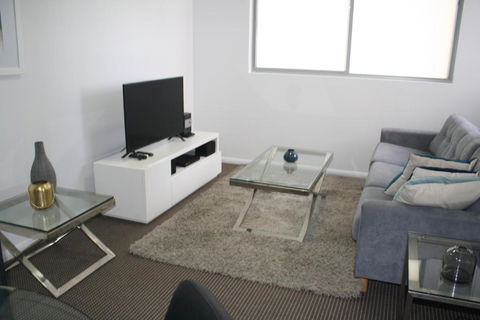 North Sydney Wyndel Apartments-MIL1005 - Mackay Tourism 1