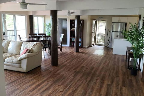 Nunyara Retreat. Quality Bush Retreat - Mackay Tourism 2