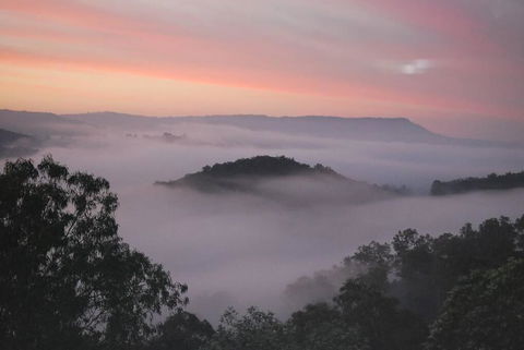 Nunyara Retreat. Quality Bush Retreat - Mackay Tourism 0