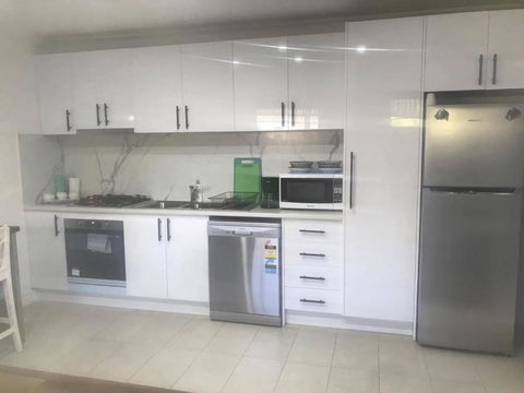 Oakleigh Private Unit - Mackay Tourism 0