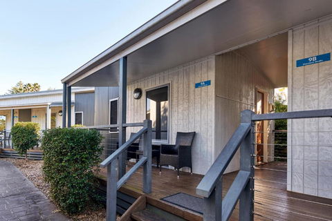 NRMA Sydney Lakeside Holiday Park - Mackay Tourism 0