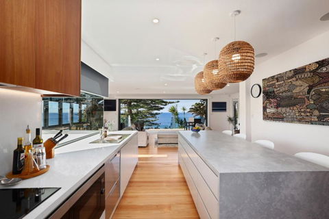 Ocean Vistas Spectacular Beach Coastal Views - Mackay Tourism 1