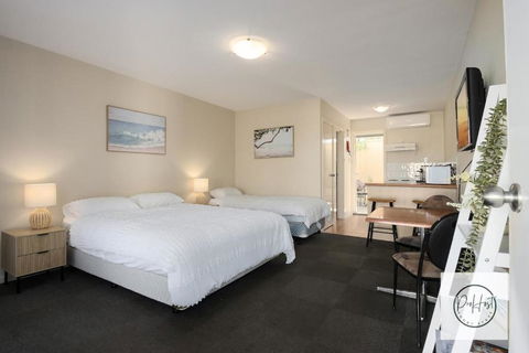 Oceanfront Oasis - Mackay Tourism 0