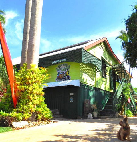 On The Wallaby Lodge - Mackay Tourism 0