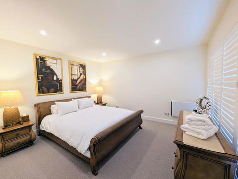 ONE Luxury Apartment - Mackay Tourism 2