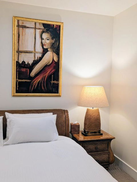 ONE Luxury Apartment - Mackay Tourism 1