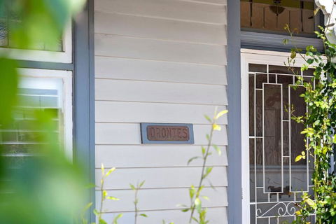 Orontes Cottage - Geelong Rippleside Retreat - Mackay Tourism 0