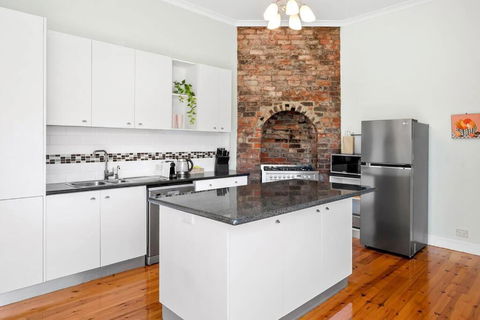Orontes Cottage - Geelong Rippleside Retreat - Mackay Tourism 1