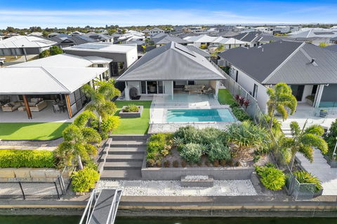 OSPREY ISLAND RETREAT - Mackay Tourism 3