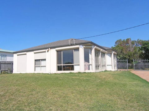 ORSO1O - Water View House - Mackay Tourism 0