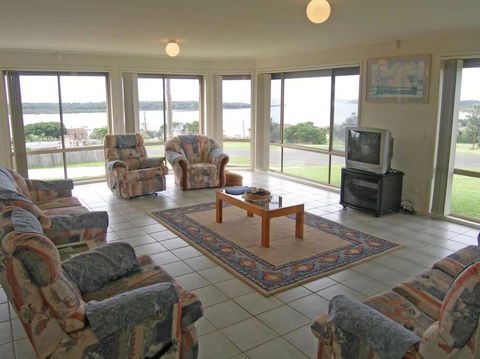 ORSO1O - Water View House - Mackay Tourism 1