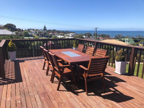 Panoramic Views On Walter - Mackay Tourism 0