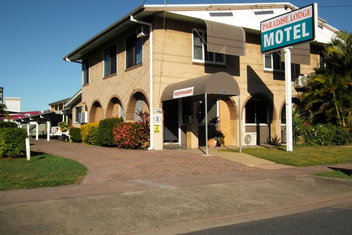 Paradise Motel with Mackay Tourism