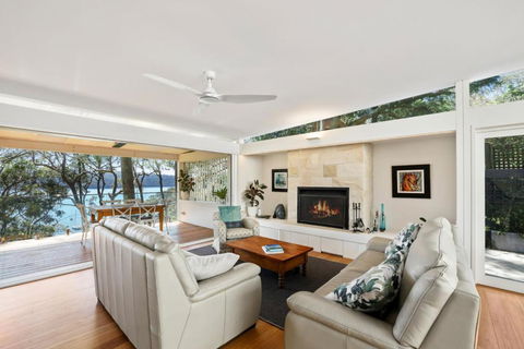 Paradise Villa - Pittwater Views - Mackay Tourism 3