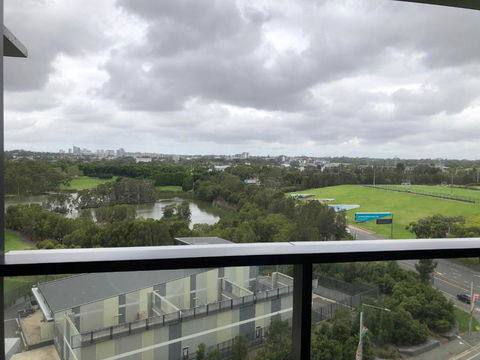 Parkview Modern Apartment W Parking @ Olympic Park - Mackay Tourism 3