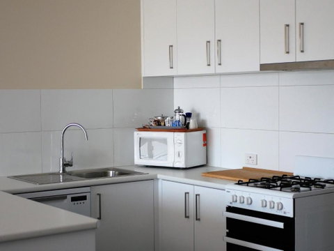 Parkview Motor Inn And Apartments - Mackay Tourism 1