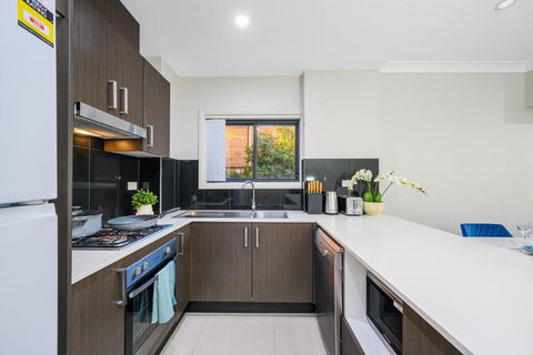 Parramatta New 2Bedroom Apt Close To TrainShoping - Mackay Tourism 3