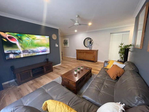 Peaceful Brand New Holiday House In North Lakes - Mackay Tourism 2