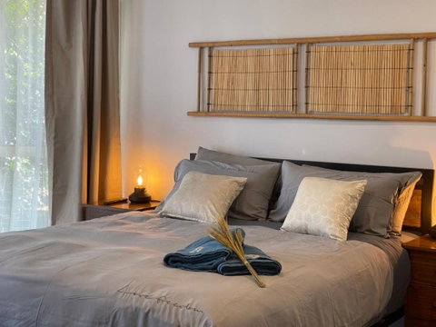 Peaceful Brand New Holiday House In North Lakes - Mackay Tourism 0