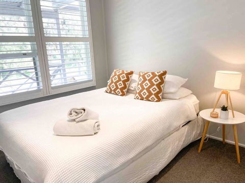 Peaceful Merewether Family Home - Mackay Tourism 1