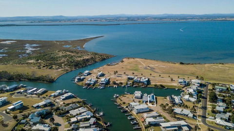 Pelican Landing - Mackay Tourism 1