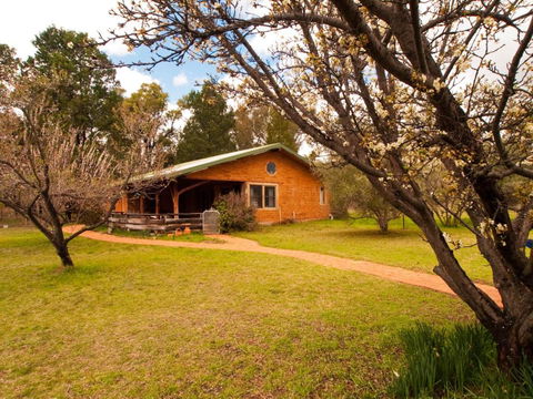 Pilliga Pottery Creative Farmstay - Mackay Tourism 2