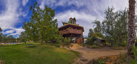 Pilliga Pottery Creative Farmstay - Mackay Tourism 0