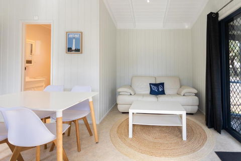 Pet Friendly On The Great Ocean Road - Mackay Tourism 0