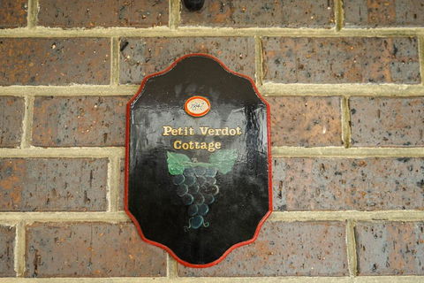Petit Verdot Cottage - A Vineyard Retreat In Barossa Valley - Mackay Tourism 2