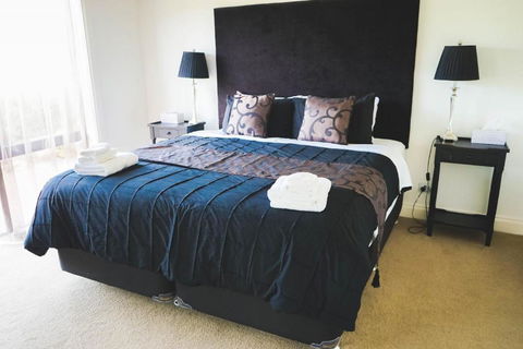Petit Verdot Cottage - A Vineyard Retreat In Barossa Valley - Mackay Tourism 3