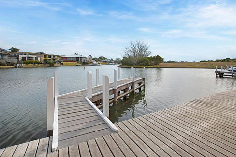 Pier 37 - Mackay Tourism 3